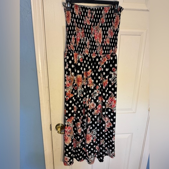 MLLE GABRIELLE,NWOT,STRAPLESS, ONEPIECE JUMPSUIT Blk/white polka dot floral - Picture 2 of 10